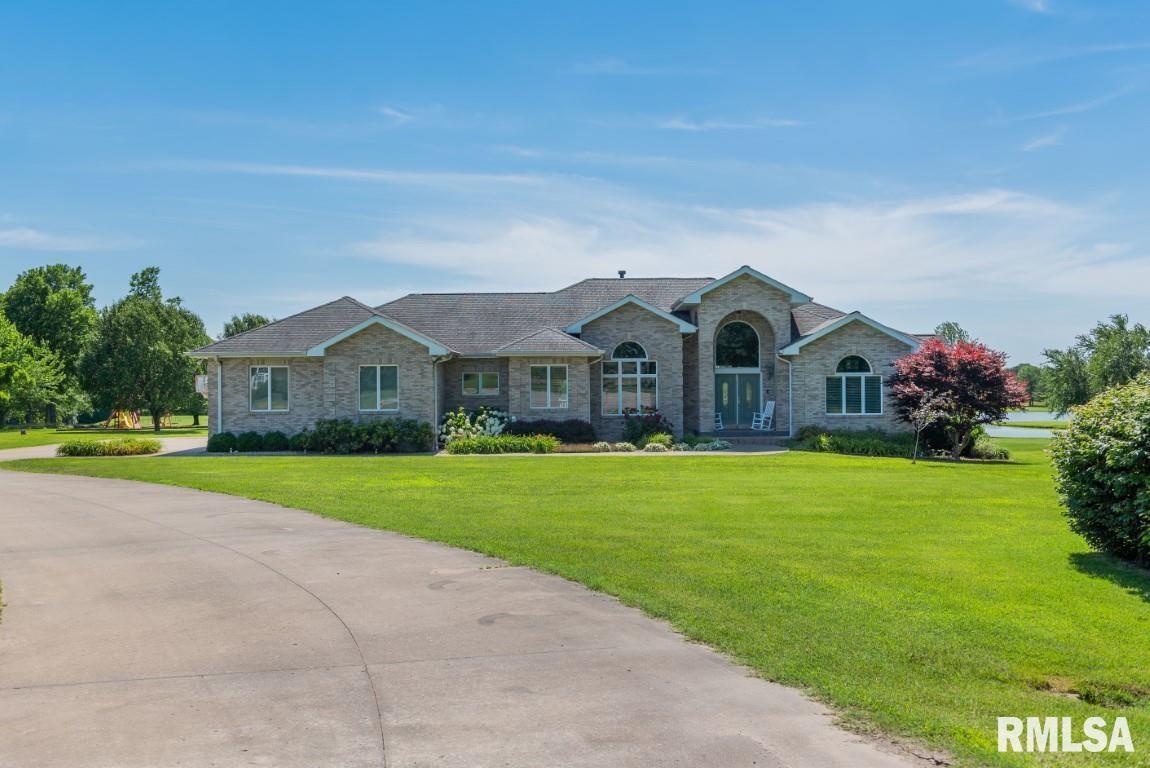 1021 Birdie Dr., Mt Vernon, IL 62864