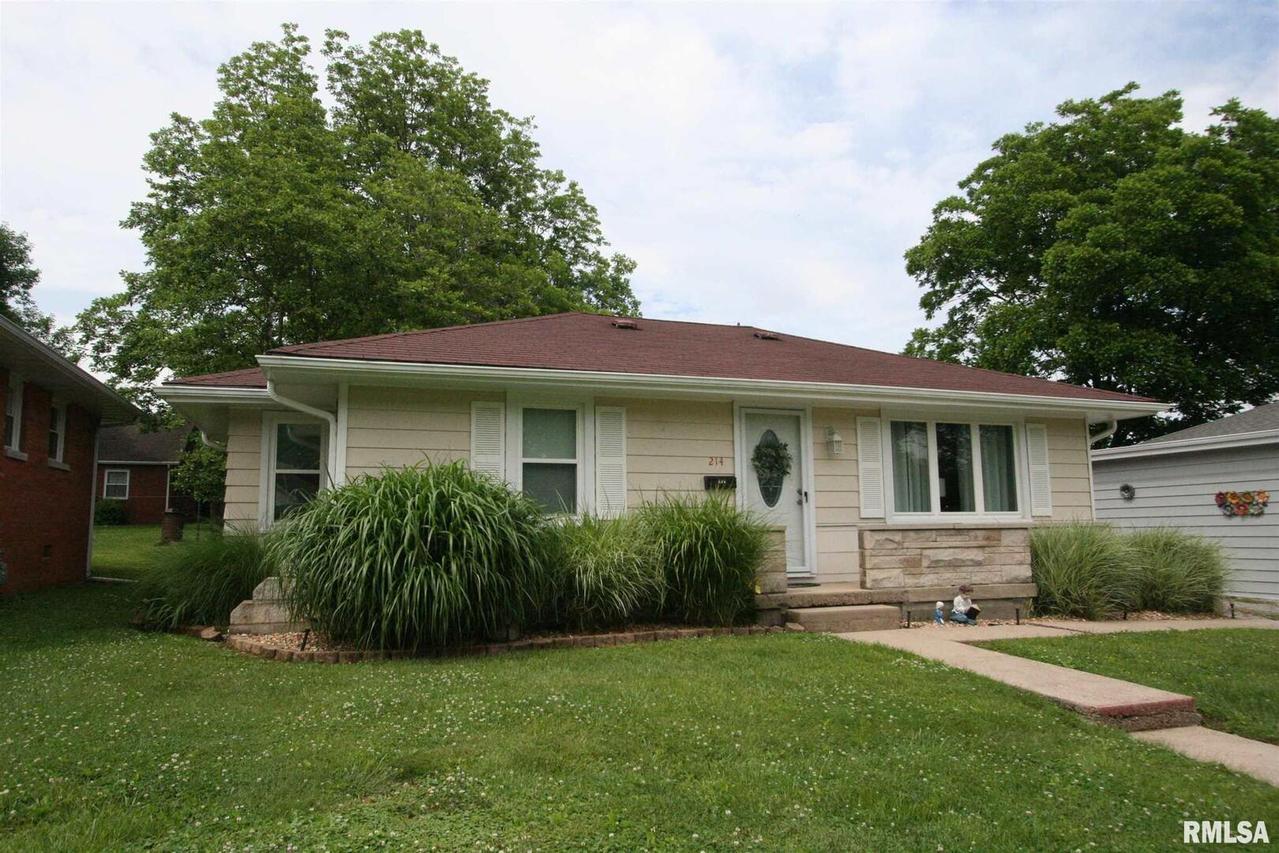 214 Park Ln., Carmi, IL 62821