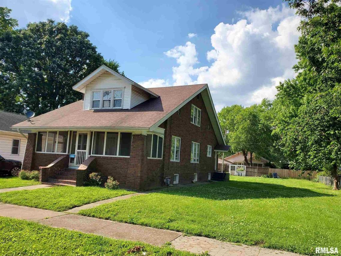 2120 Pine St., Murphysboro, IL 62966