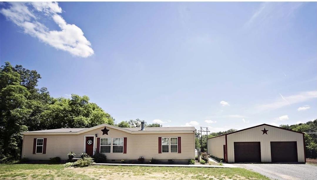 11240 Rock Creek Rd., Pittsburg, IL 62974