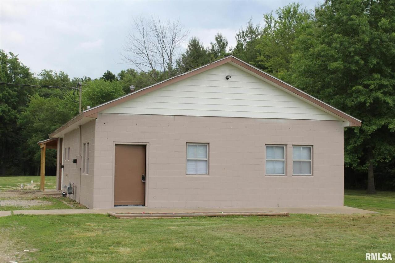 348 S State Route 37, Kell, IL 62853