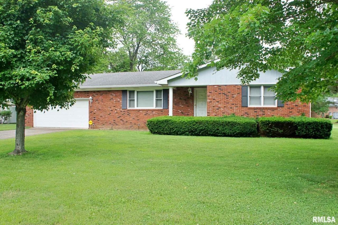 4 Woodhaven Dr., Metropolis, IL 62960