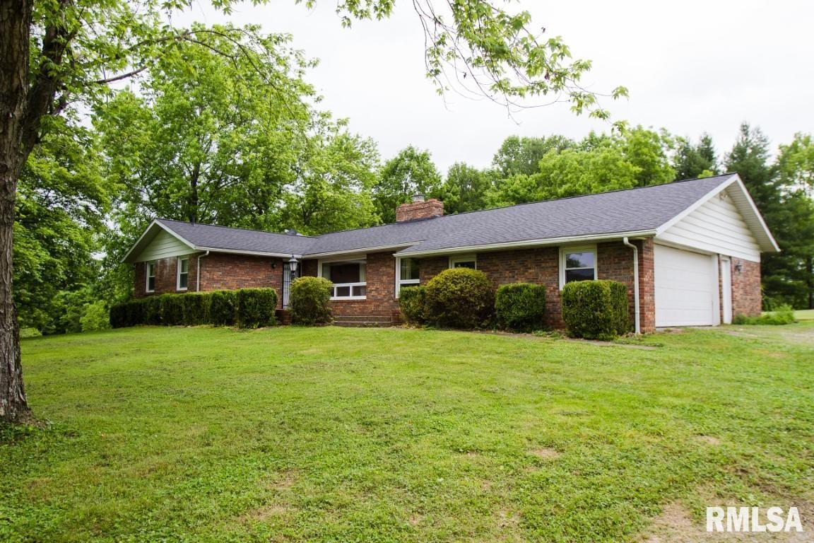 137 Ash St., Dongola, IL 62926