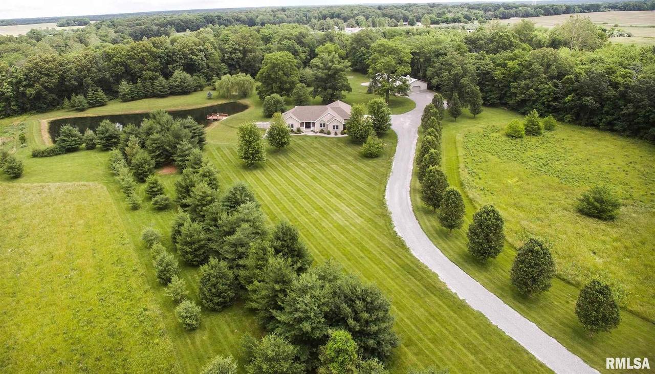 10828 E Idlewood Rd., Mt Vernon, IL 62864