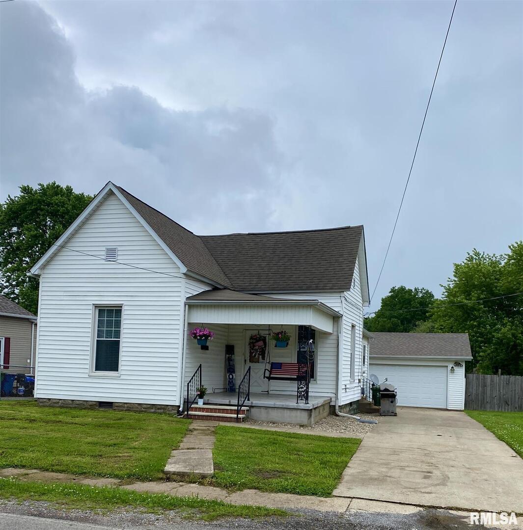 1305 N Monroe Ave., Johnston City, IL 62951