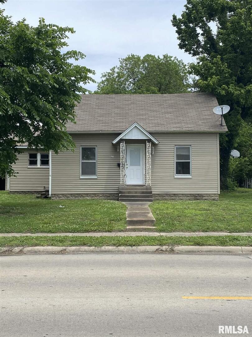 408 W Grand Ave., Carterville, IL 62918