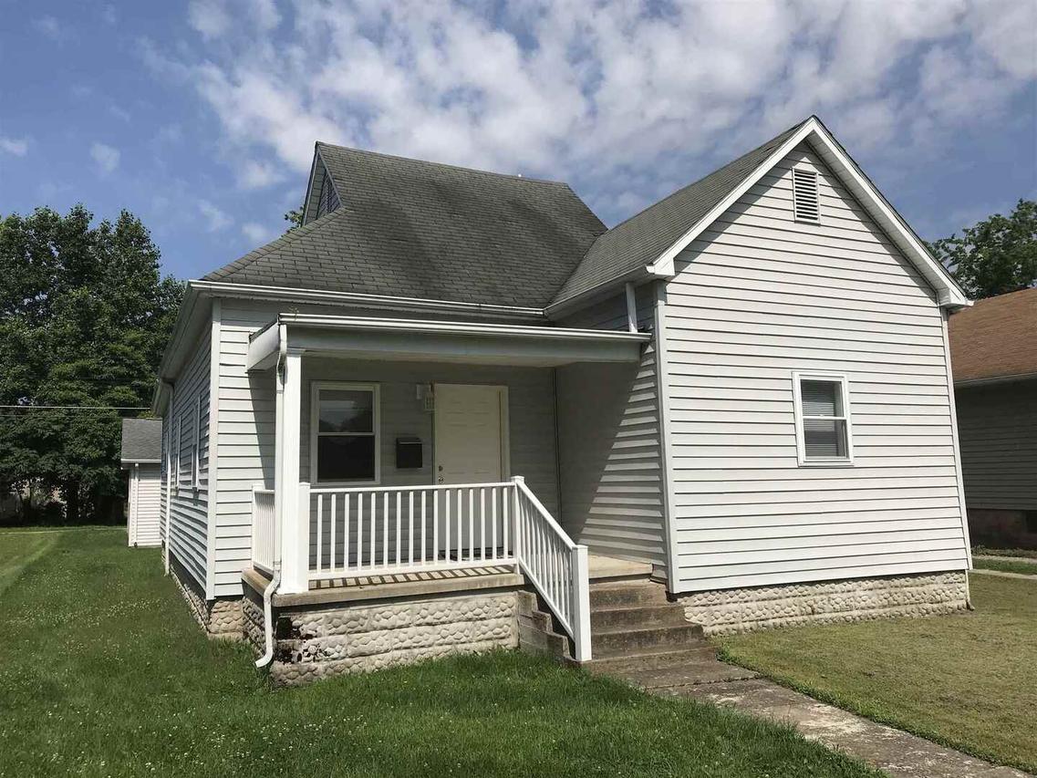 413 N 11th St., Herrin, IL 62948