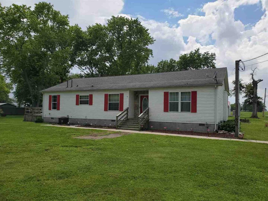 607 W St Louis St., Dowell, IL 62927