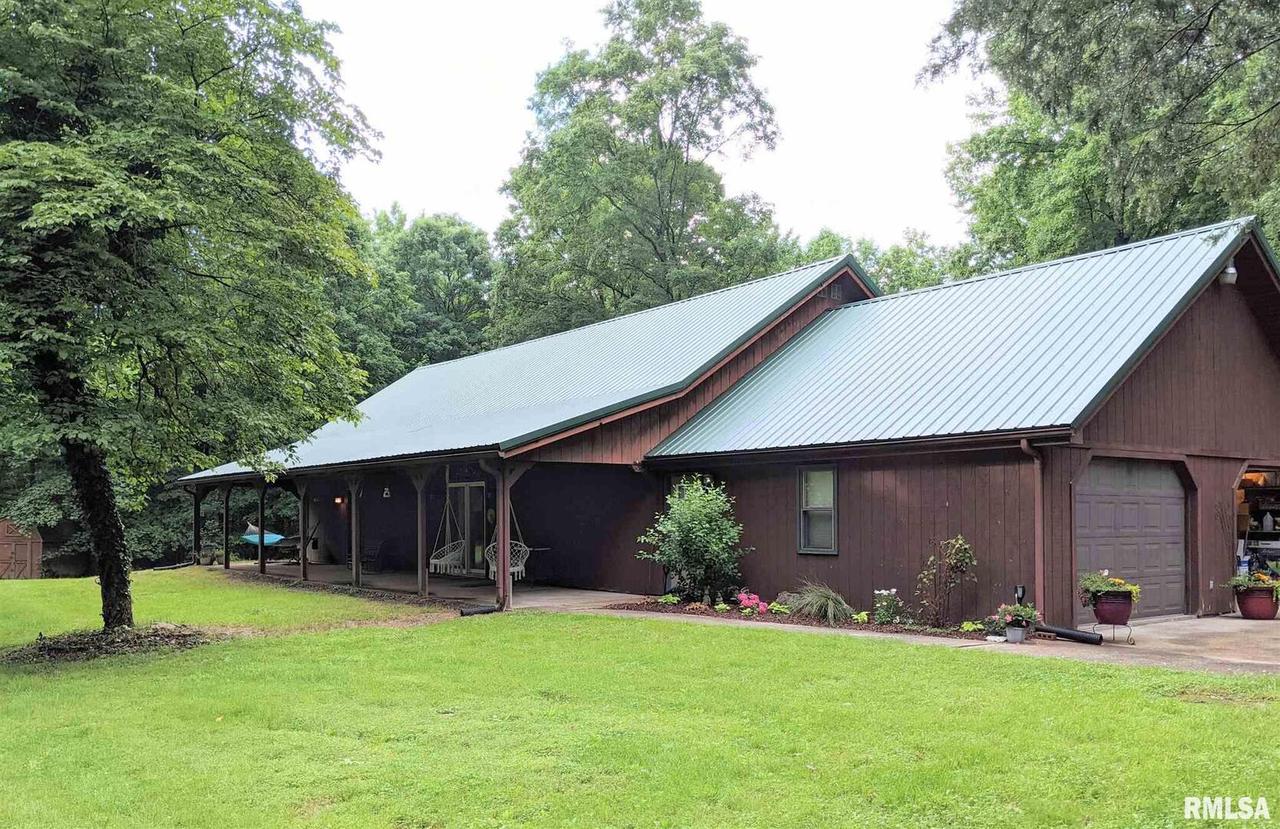 5348 Grassy Rd., Carbondale, IL 62902