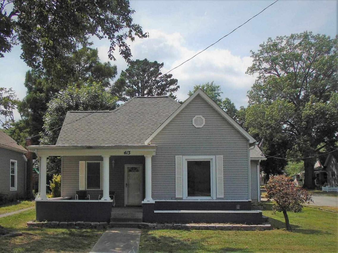 413 N Division St., Carterville, IL 62918