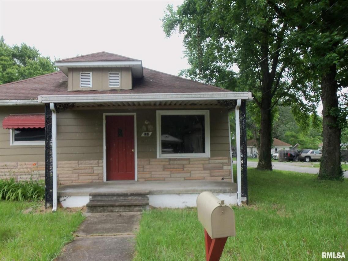 110 S Jenette St., Buckner, IL 62819