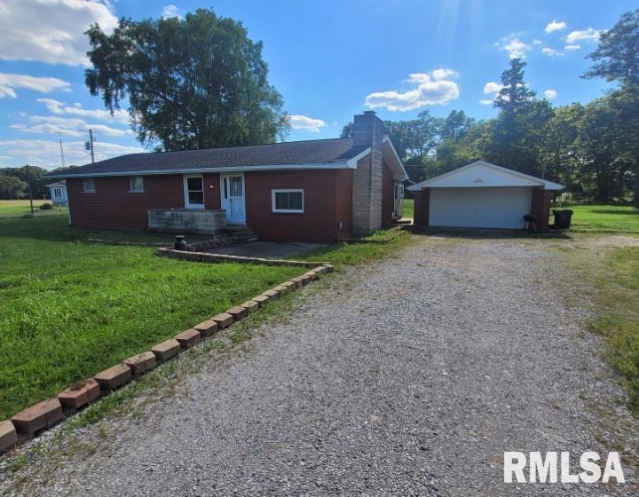 14659 Sesser Lake Rd., Sesser, IL 62884