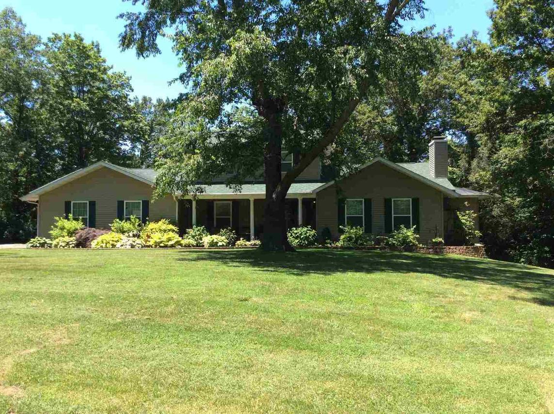 16363 N Hawthorne Dr., Mt Vernon, IL 62864