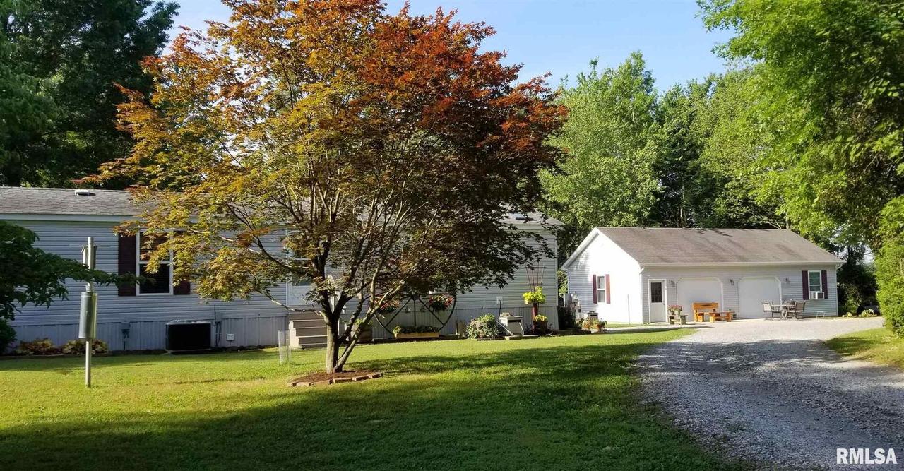 14836 Harris School Rd., Johnston City, IL 62951