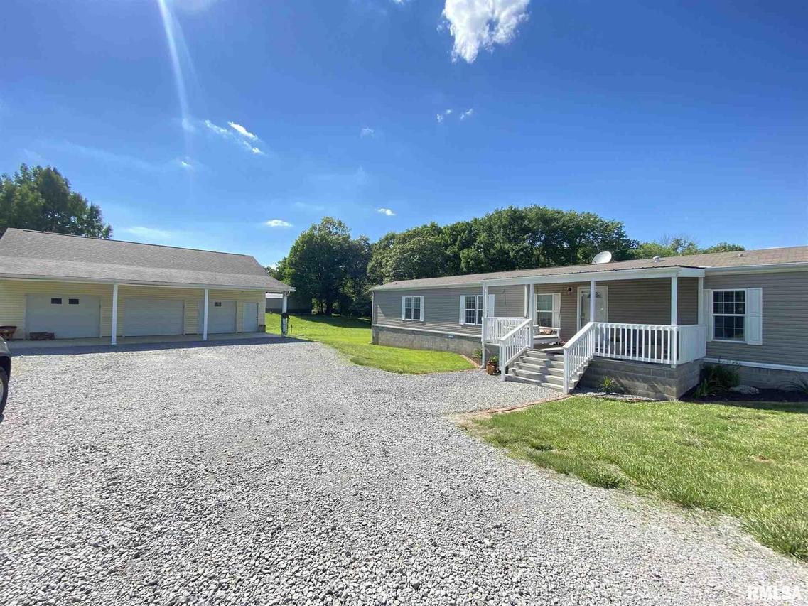 100 Buffalo Gap Ln., Goreville, IL 62939