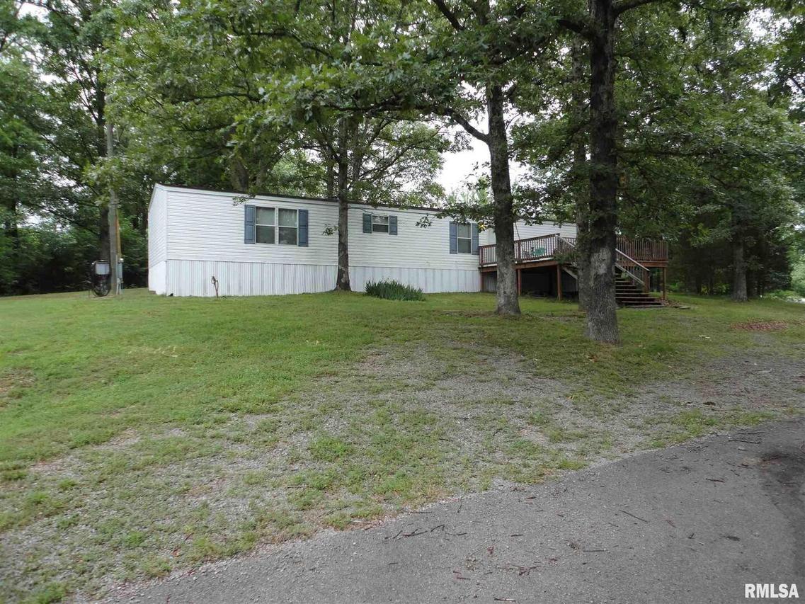 395 Arrowhead Dr., Goreville, IL 62939