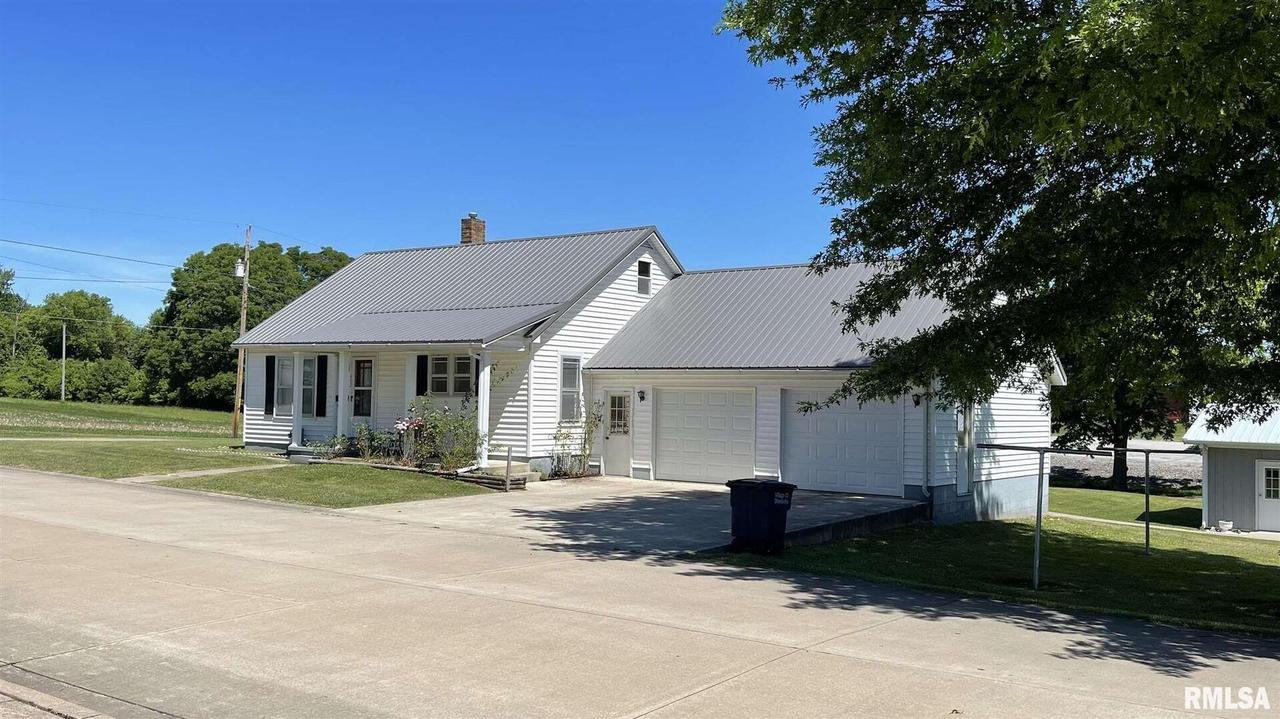 602 N James St., Steeleville, IL 62288