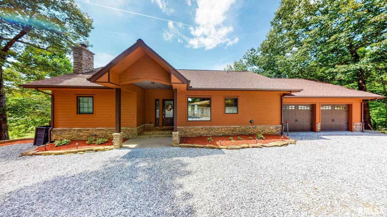 2776 Poco Rd., Brookport, IL 62910