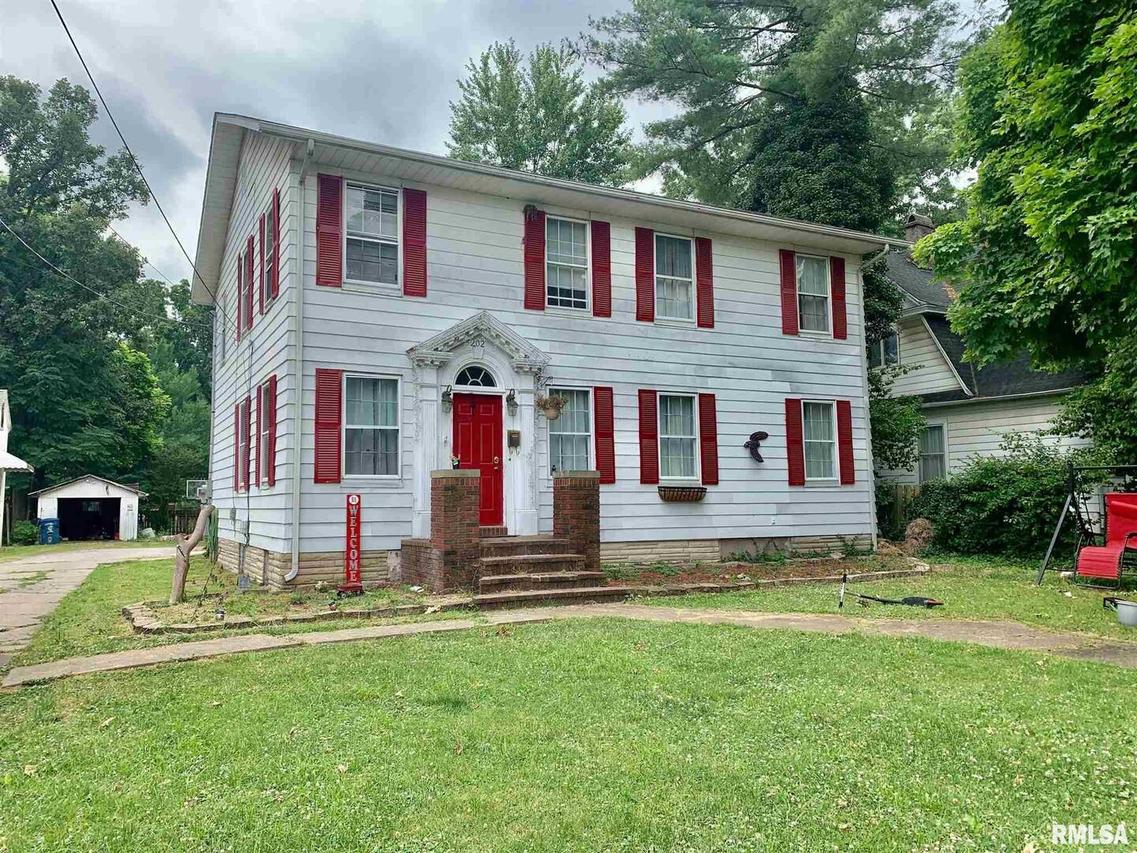 202 W Church St., Benton, IL 62812