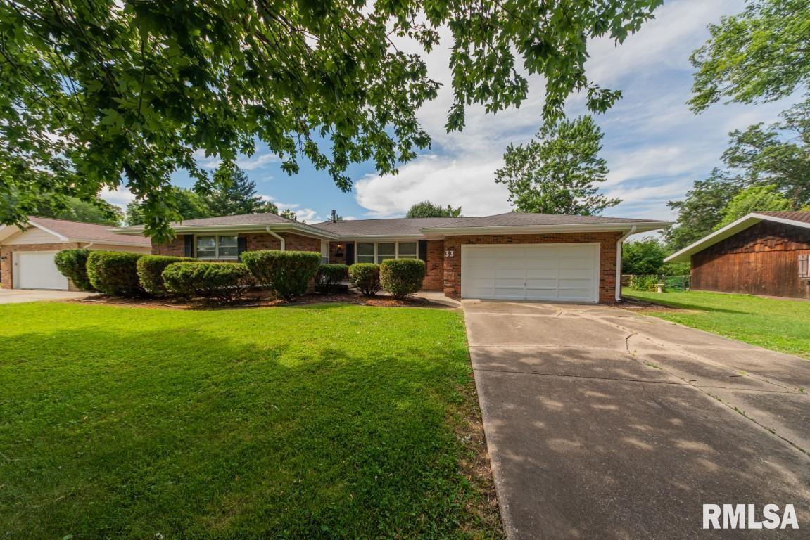 33 Cherry Dr., Mt Vernon, IL 62864