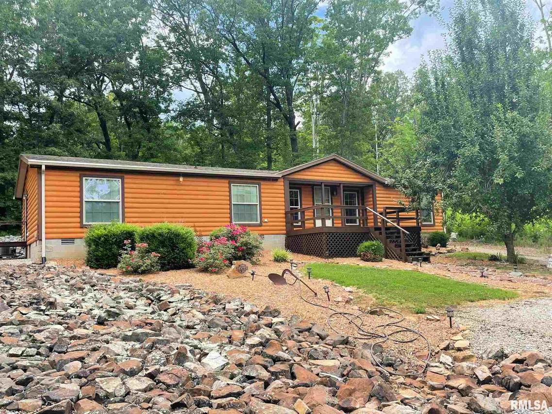 241 Bassett Rd., Elizabethtown, IL 62931