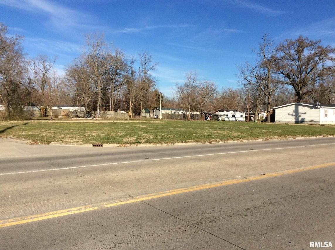 1710 S 14th St., Mt Vernon, IL 62864