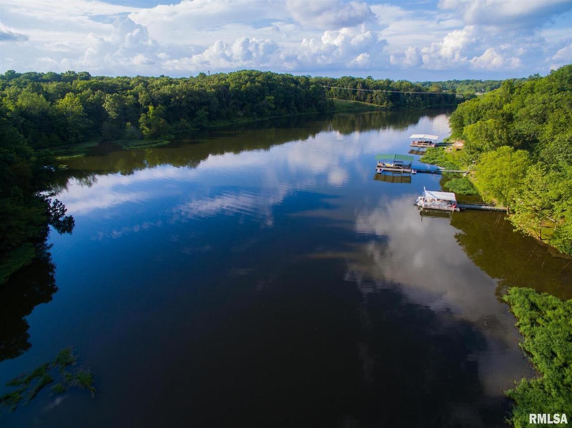 240 Saluki Way, Goreville, IL 62939