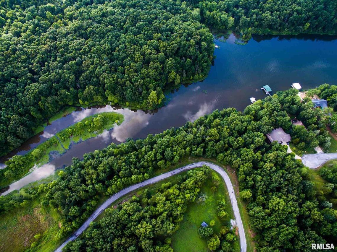 220 Saluki Way, Goreville, IL 62939