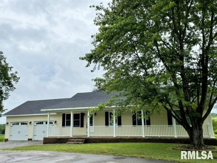 42 County Line Rd., Grand Chain, IL 62941