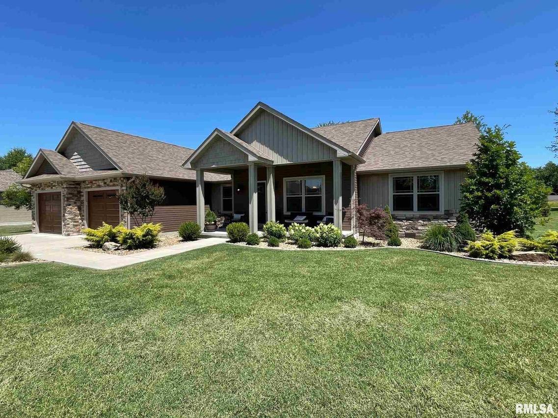 1603 Venable Dr., Carterville, IL 62918