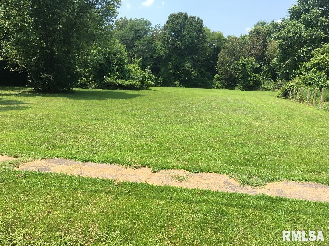 0002 N 27th St., Herrin, IL 62948