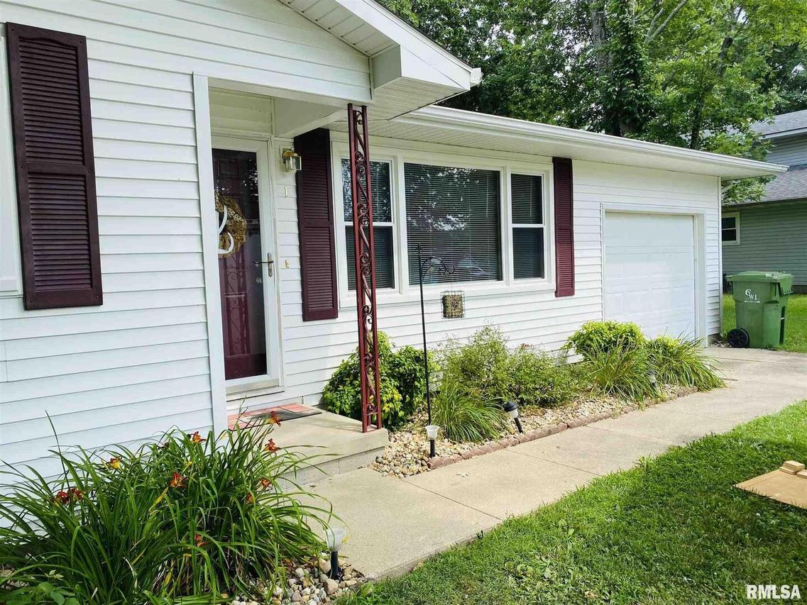 1 Bel Air Dr., Centralia, IL 62801