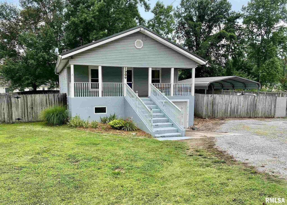 1604 Grand Ave., Johnston City, IL 62951