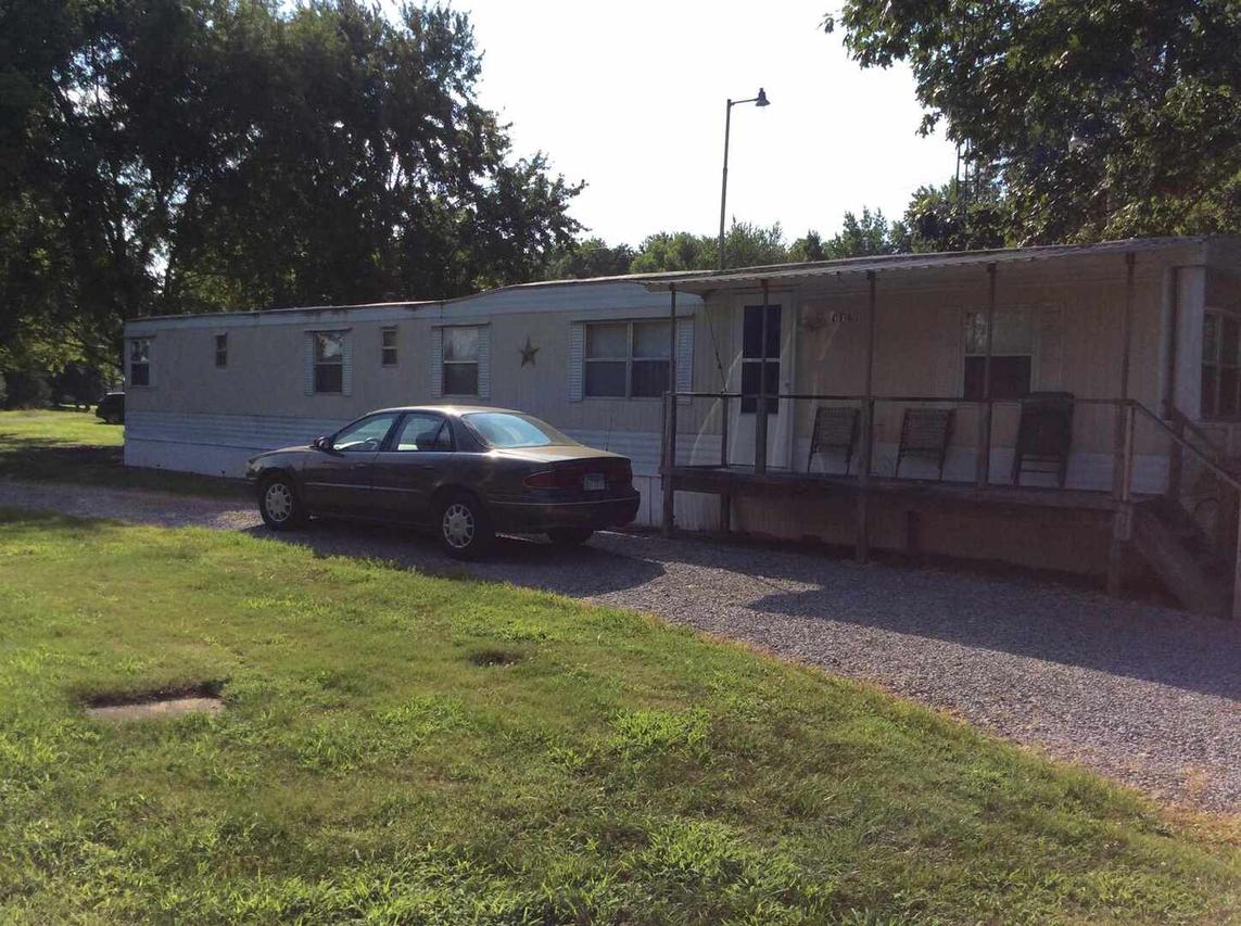 9320 E Chestnut Acres Rd., Mt Vernon, IL 62864