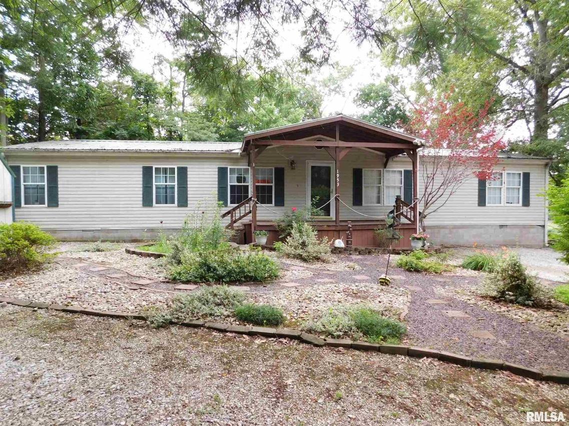 1953 Lee Ln., Centralia, IL 62801