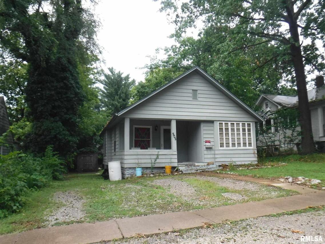 202 E Oglesby St., Salem, IL 62881