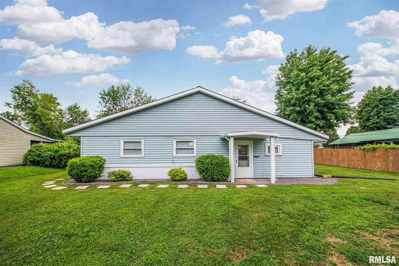 3216 Cherry St., Mt Vernon, IL 62864