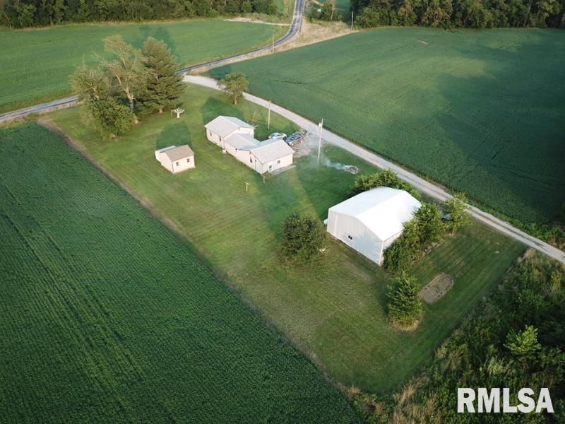 2899 N Spring Garden Rd., Bonnie, IL 62816