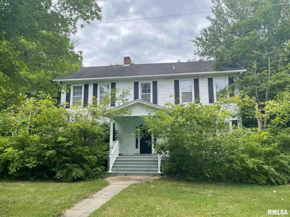 1601 E Walnut St., Carbondale, IL 62901