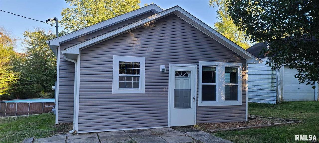 115 N Madison St., Orient, IL 62874