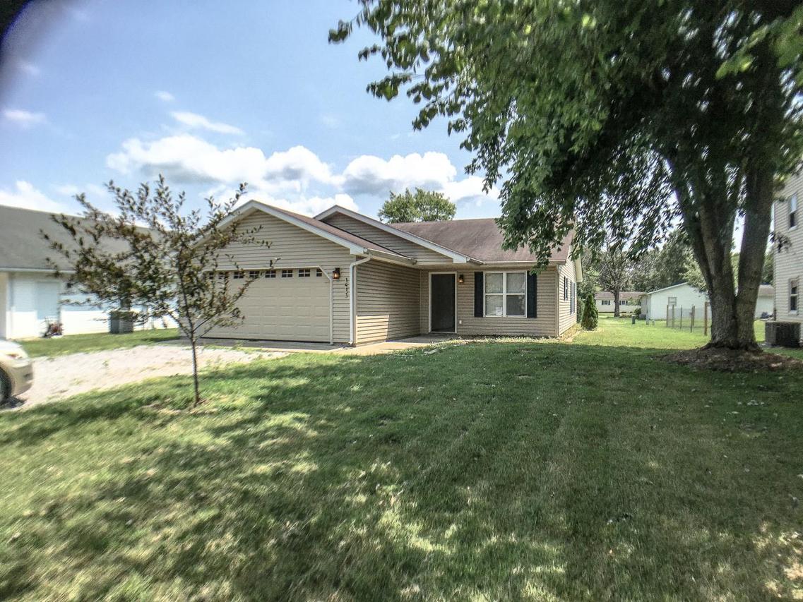 1411 N Cypress Dr., Carbondale, IL 62901