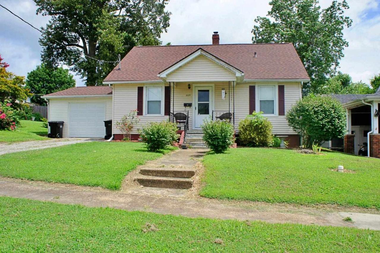 305 E 8th St., Metropolis, IL 62960