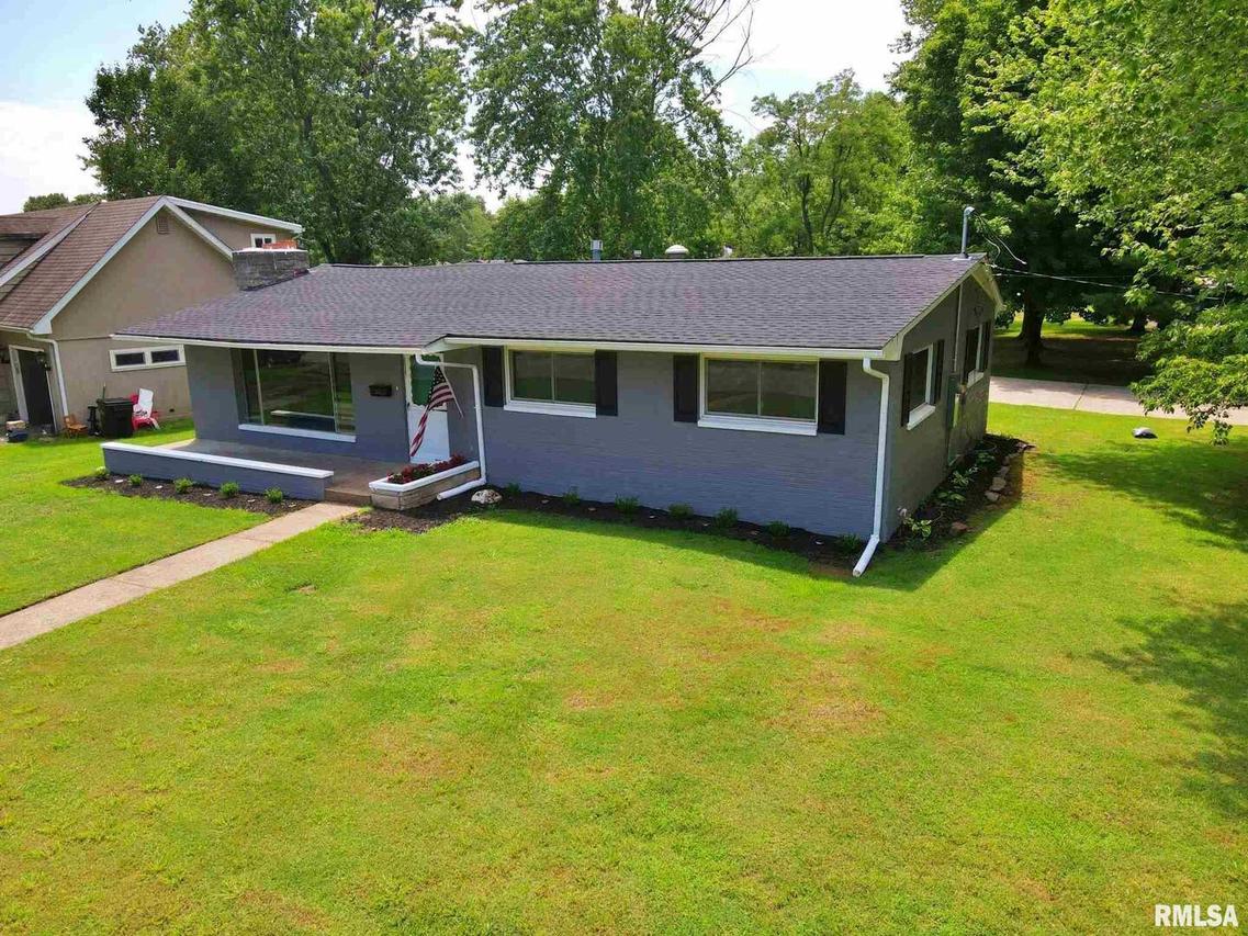 22 Marberry Dr., Metropolis, IL 62960