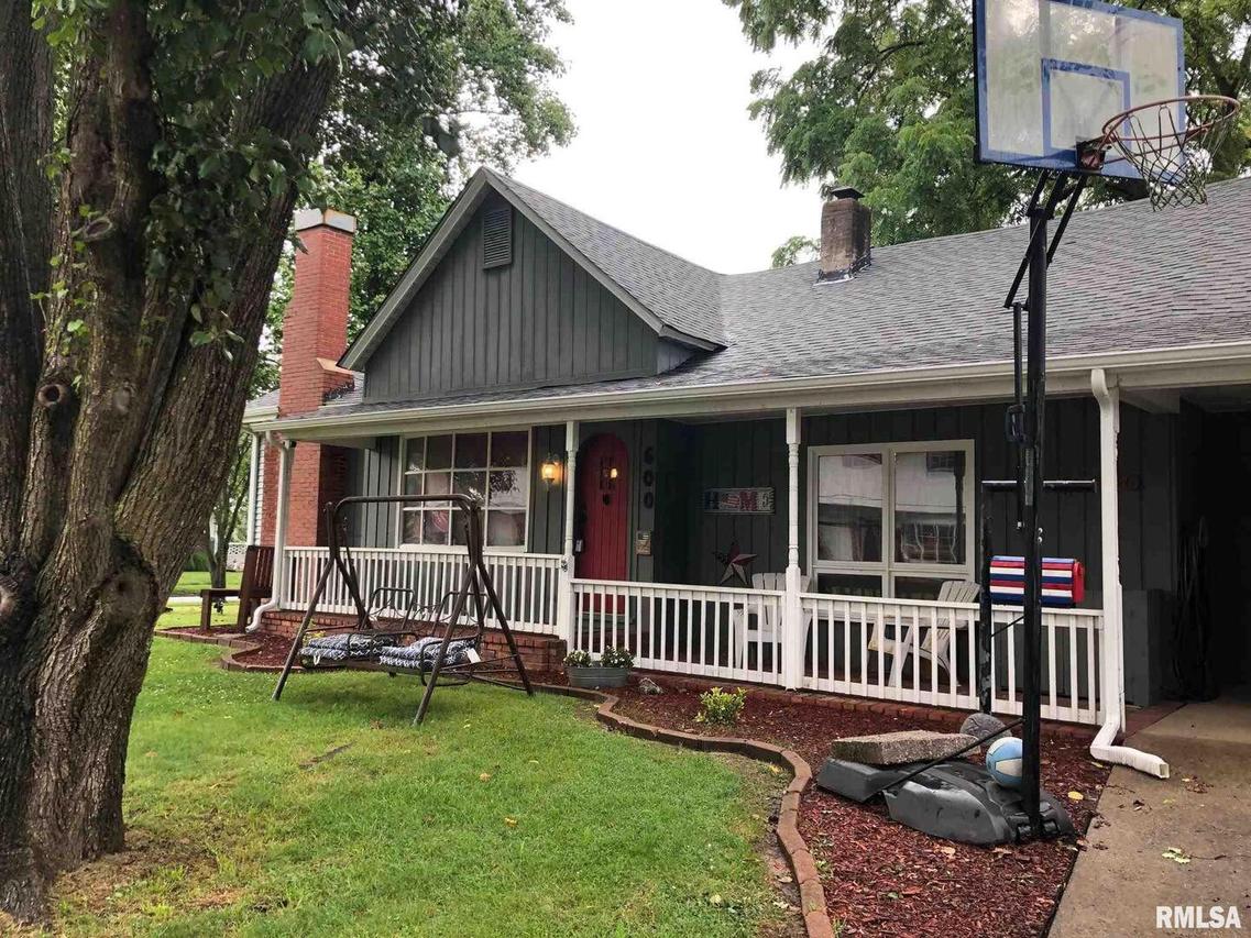 600 N 12th St., Herrin, IL 62948