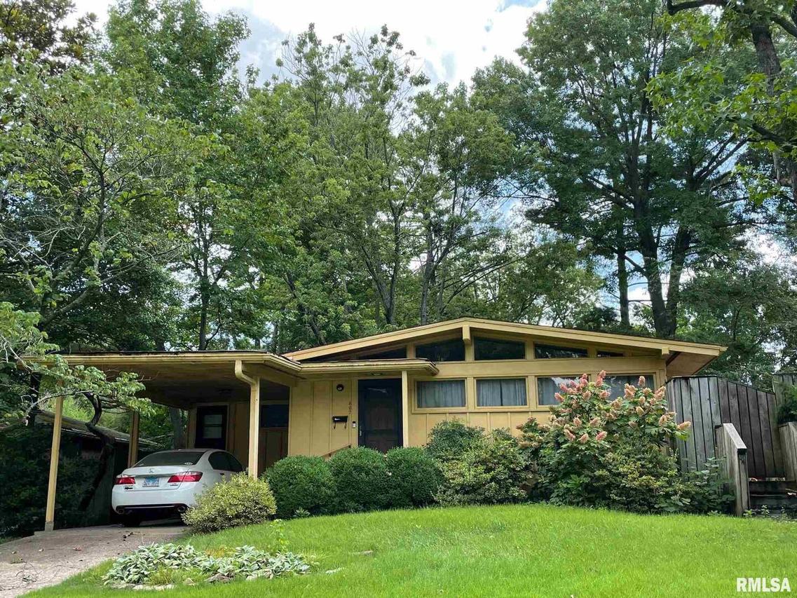 607 S Taylor Dr., Carbondale, IL 62901