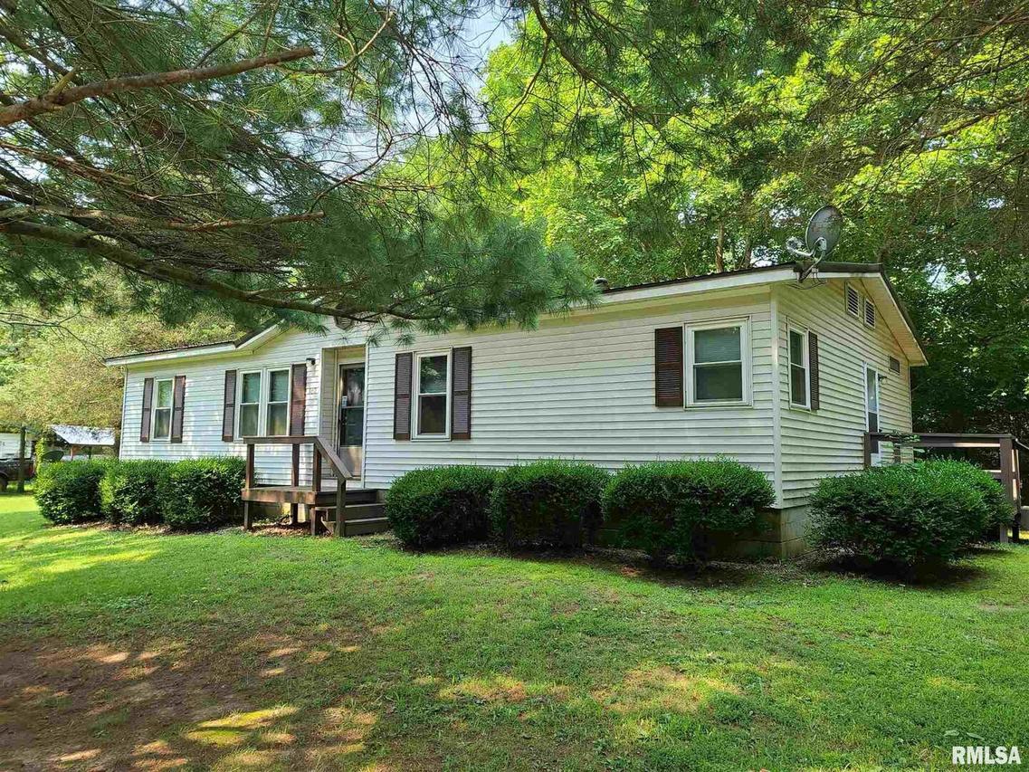 160 Campers Ln., Creal Springs, IL 62922