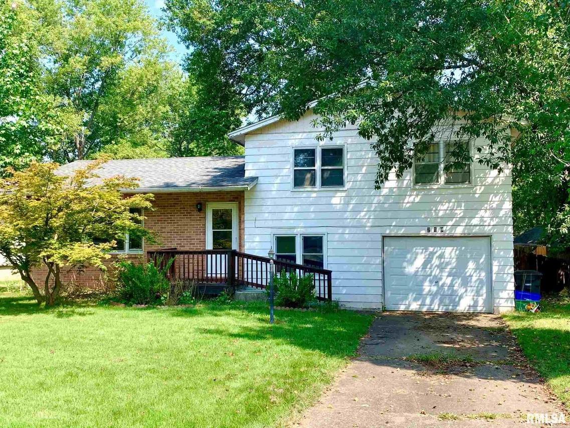 219 S Gray Dr., Carbondale, IL 62901