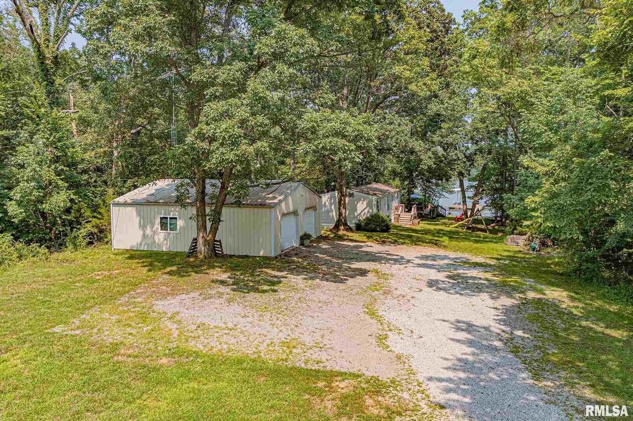 2030 Gierten Rd., Centralia, IL 62801