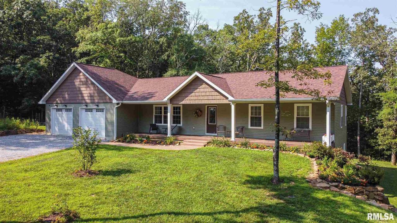 2034 Blackman Hill Rd., Harrisburg, IL 62946