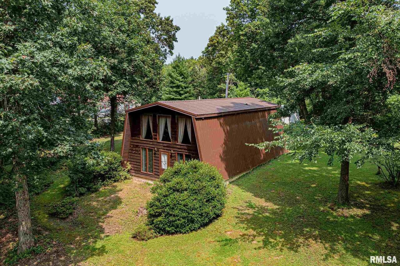 6348 Farthing Rd., Odin, IL 62870